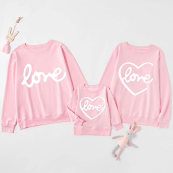 Instagram-Worthy Family Christmas Card Outfits